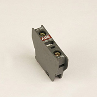 Контакт CA4-01 (1НЗ) фронтальный для контакторов AF09…AF96 реле NF22E…NF40E