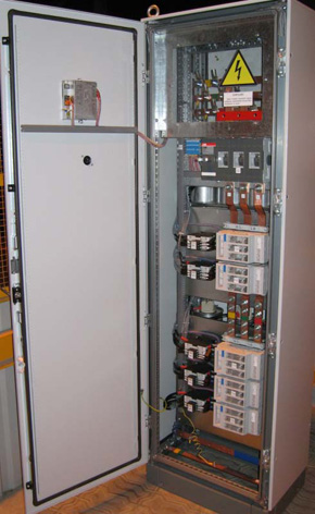 Установка компенсации реактивной мощности (УКРМ)